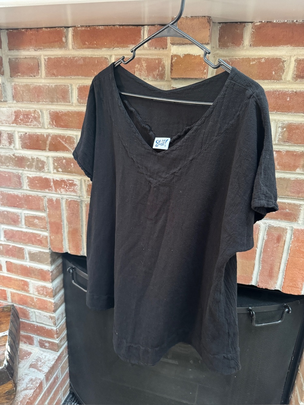 Oh My Gauze  Black V-Neck Short Sleeve Top, Size 2, Never Worn